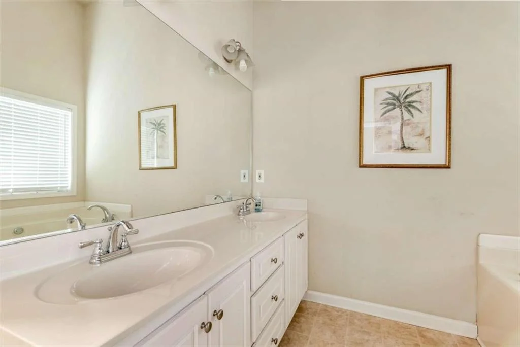 Photo of 222 Jefferson Walk Circle