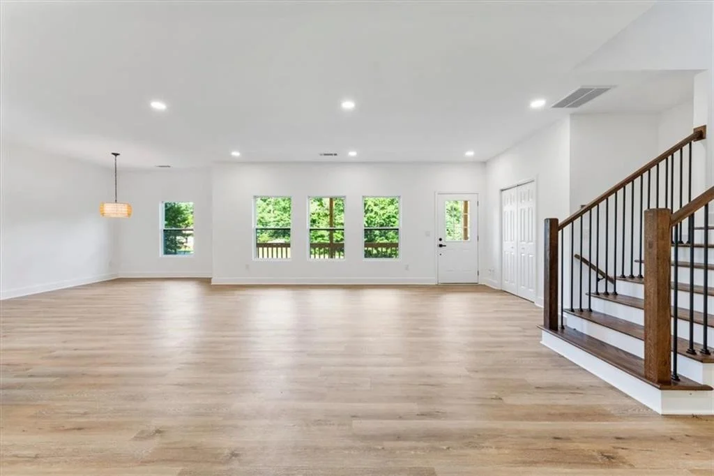Photo of 6885 Silver Maple Trail