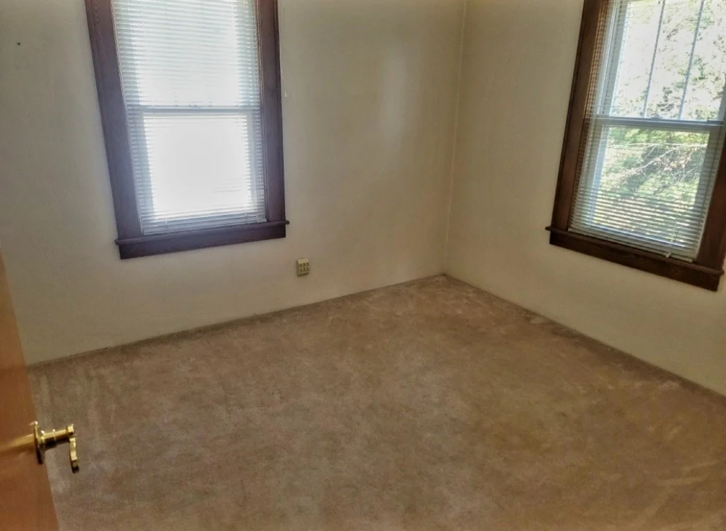 Photo of 128 Iris Drive