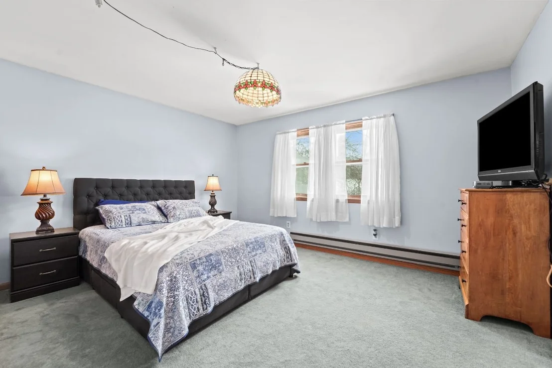 Photo of 35 Howe Road