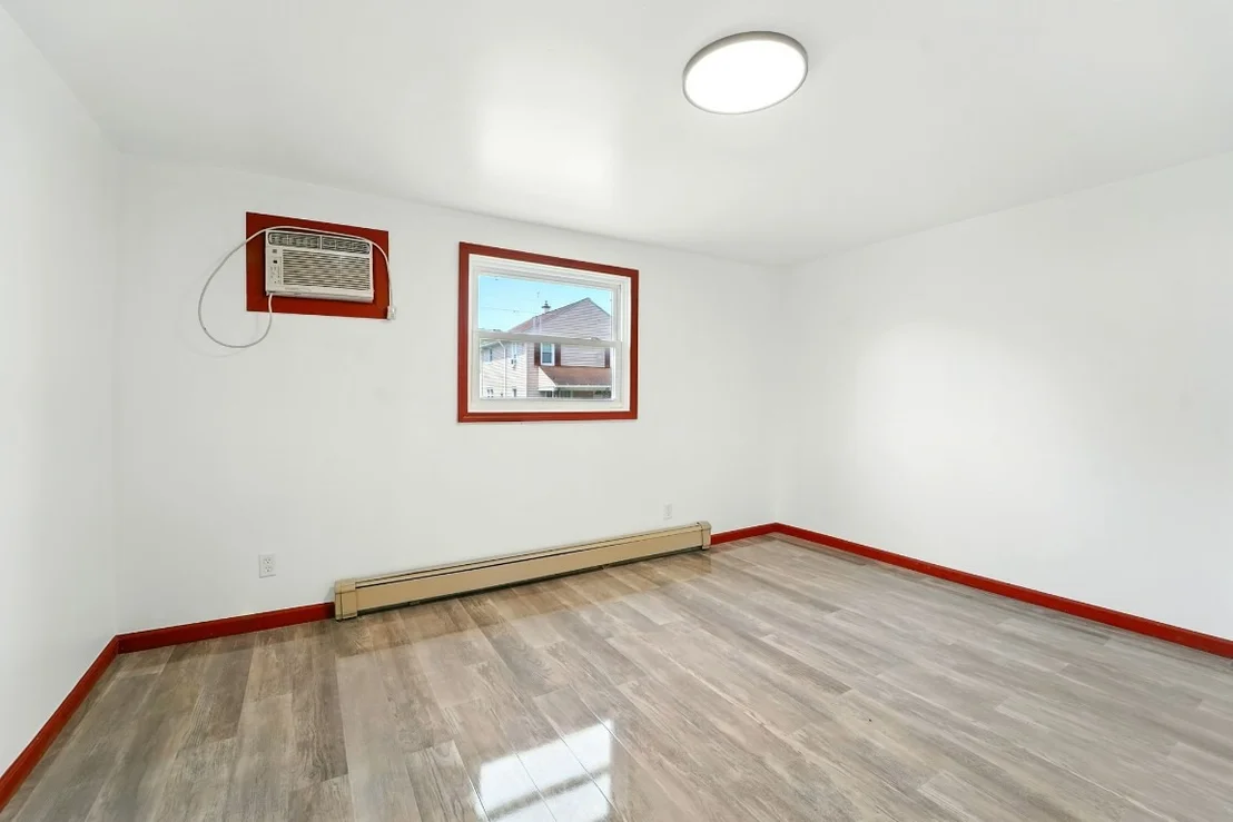 Photo of 13 Ester Street