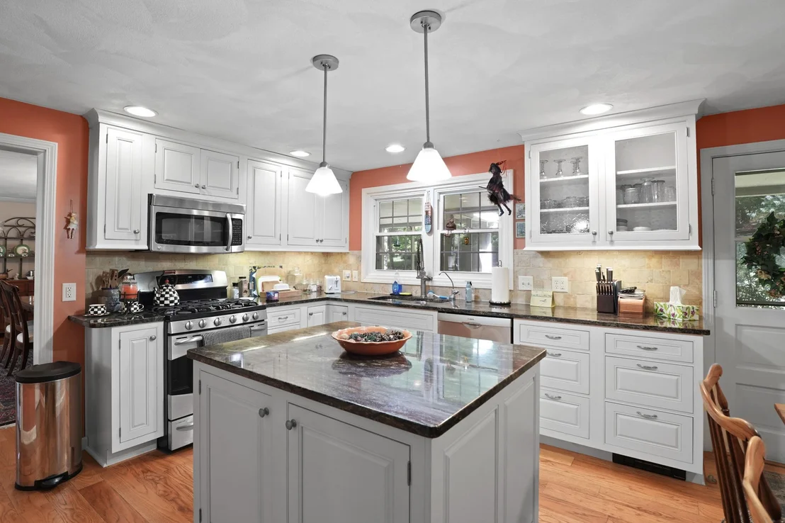 Photo of 600 Valley View Drive