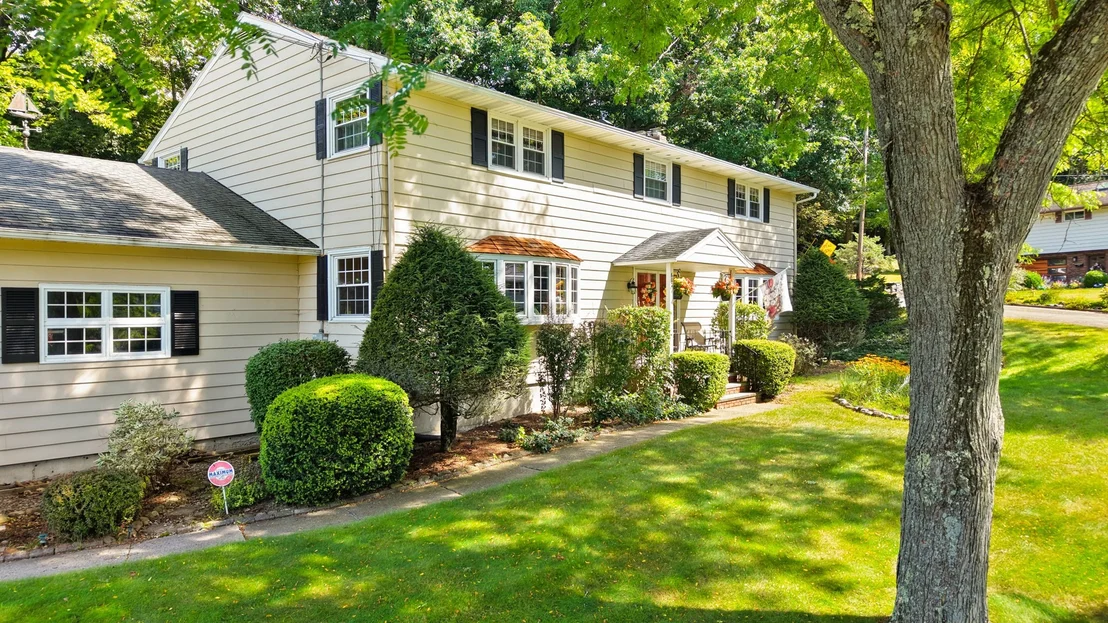 Photo of 600 Valley View Drive