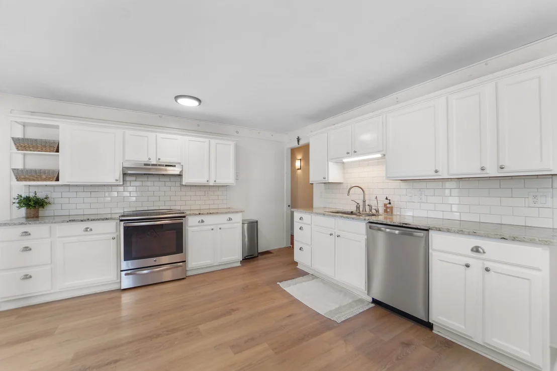 Photo of 1677 County Road 17