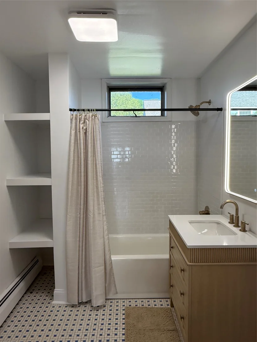 Photo of 232 Riverside Drive