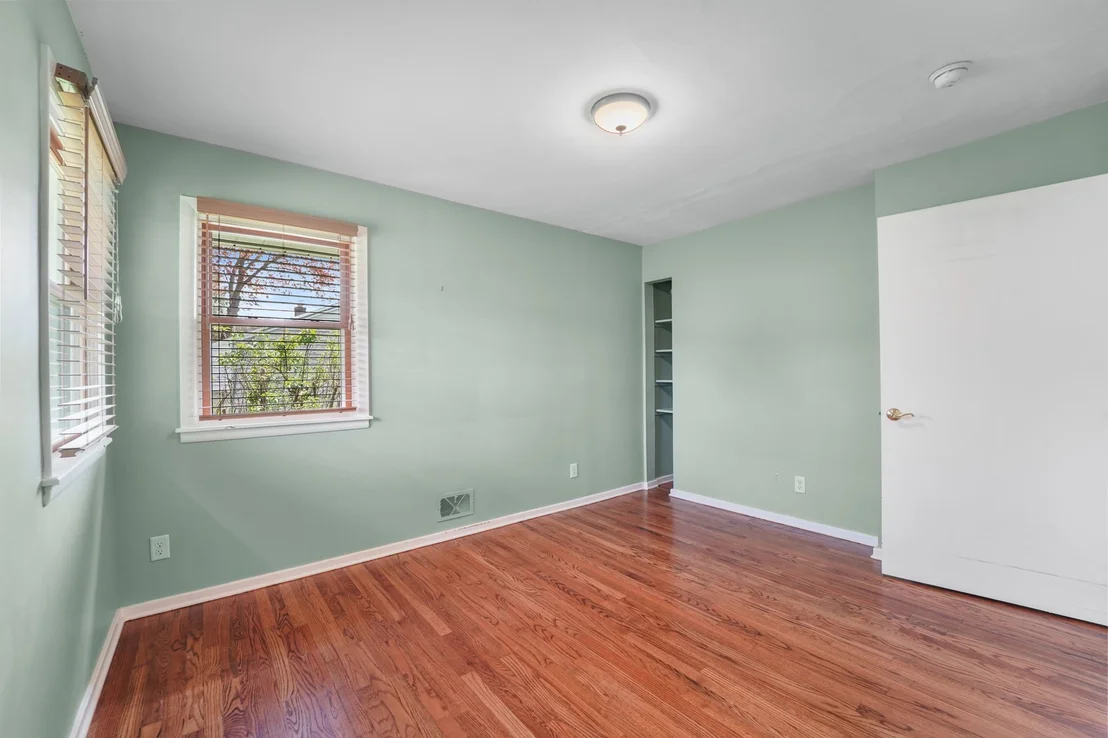 Photo of 504 Winston Drive