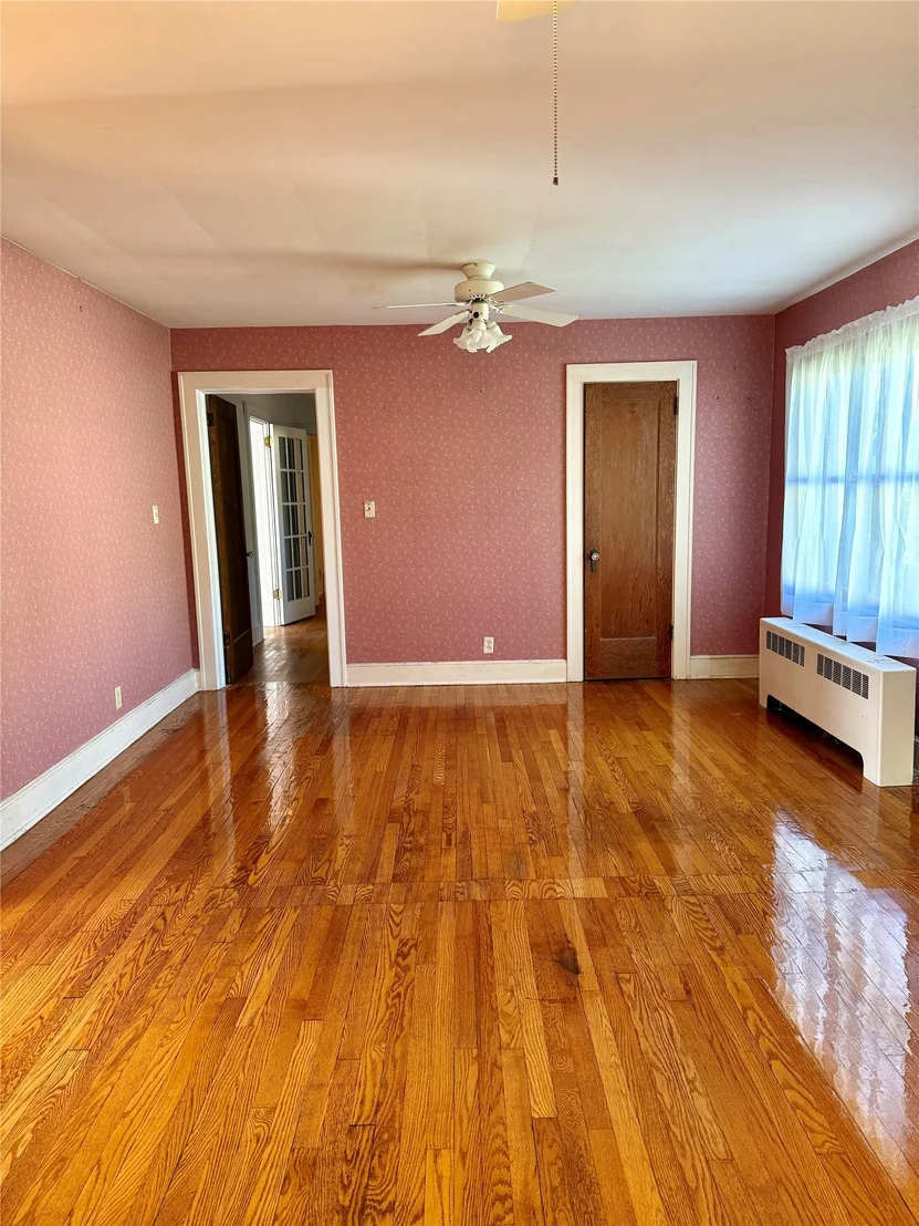 Photo of 232 Riverside Drive