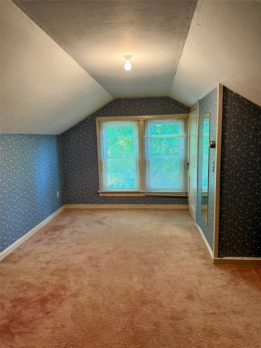 Photo of 232 Riverside Drive