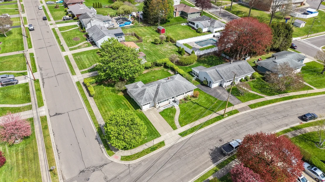 Photo of 504 Winston Drive