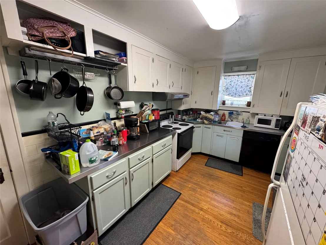Photo of 531 Davis Avenue