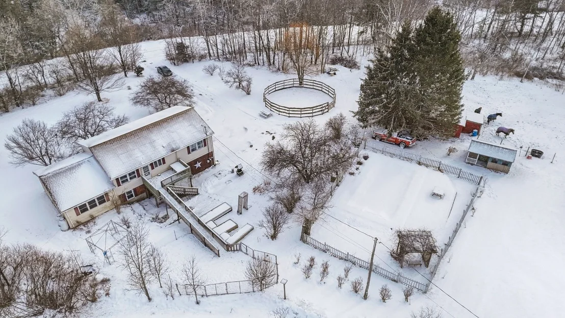 Photo of 35 Howe Road