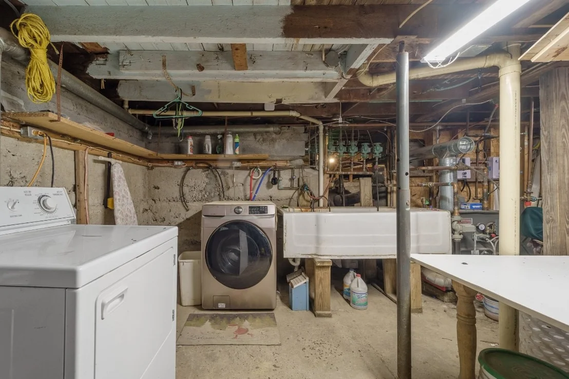 Photo of 592 Frank Hyde Road