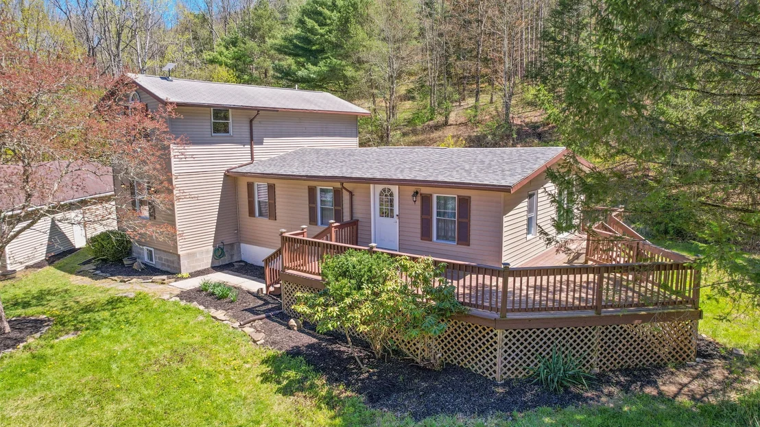Photo of 424 Edson Road