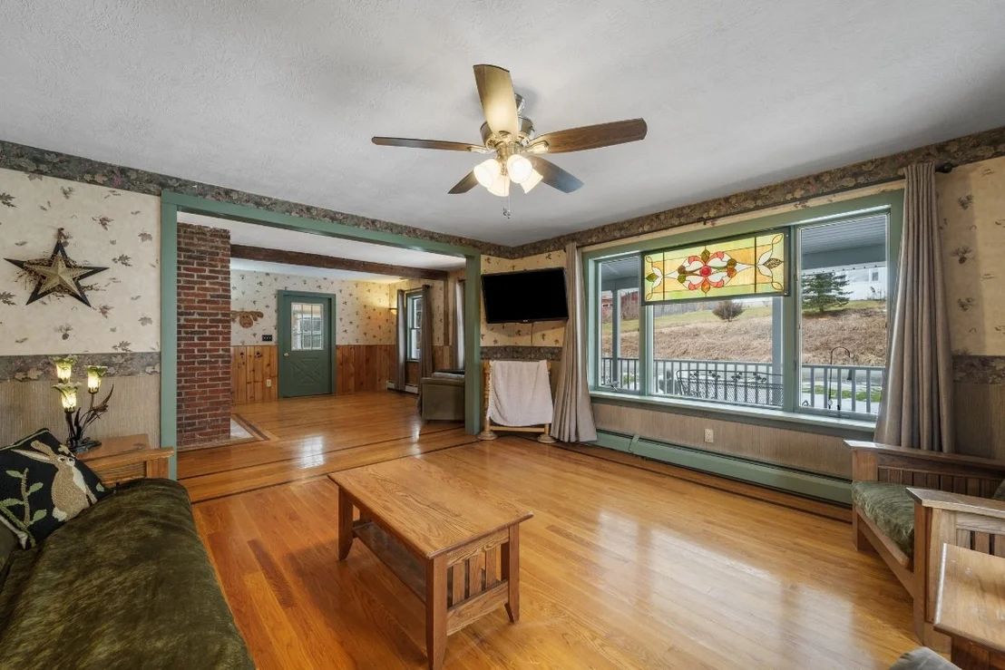 Photo of 592 Frank Hyde Road