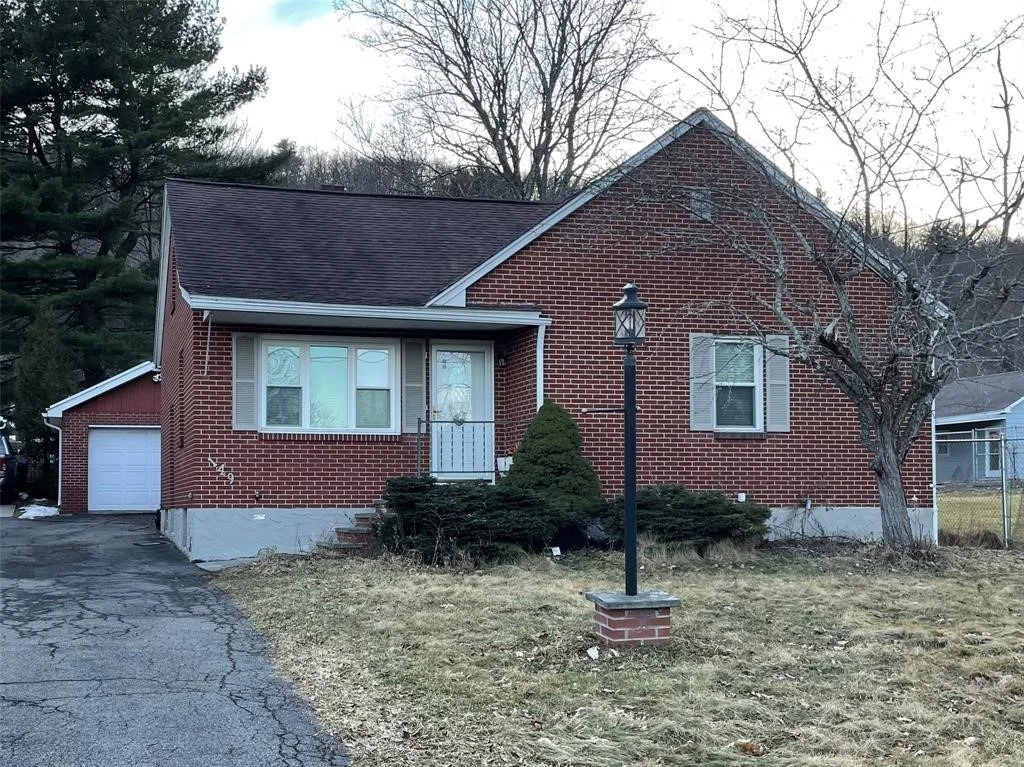 Photo of 149 Iris Drive