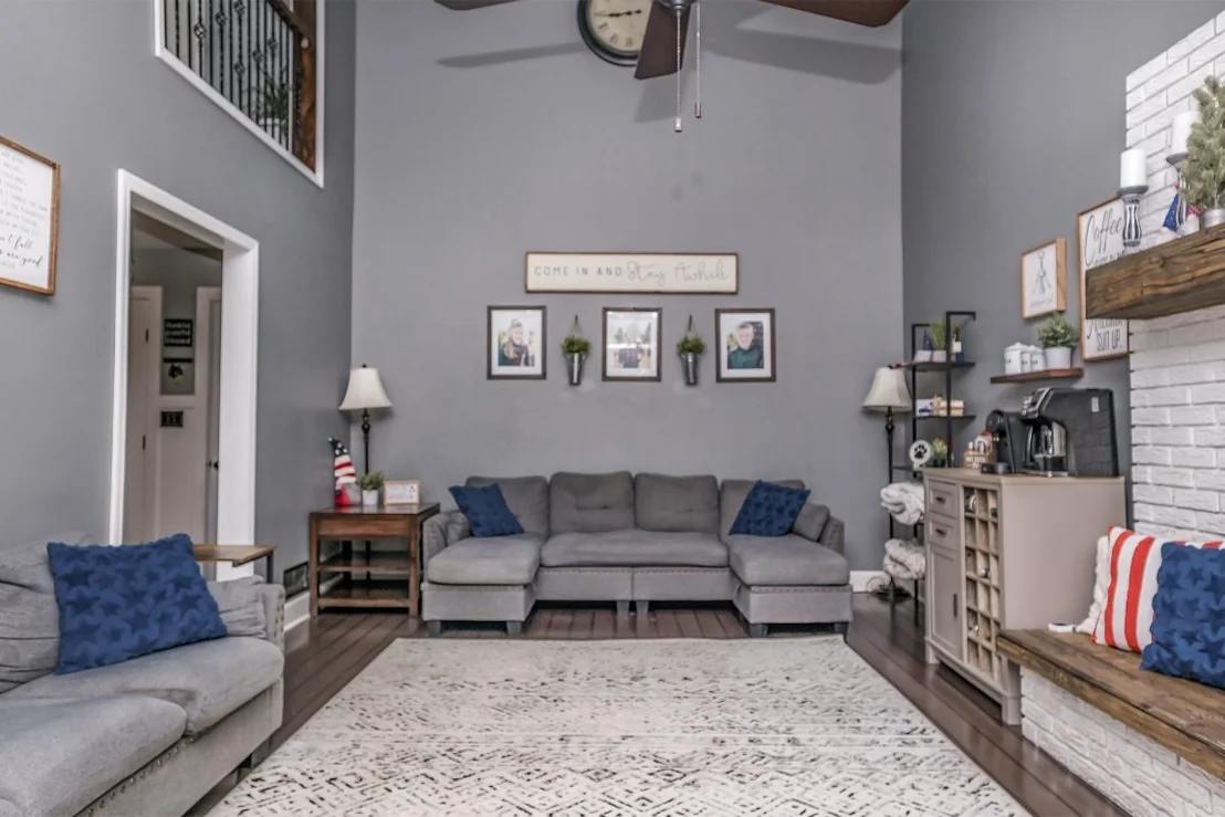 Photo of 283 Ahern Road