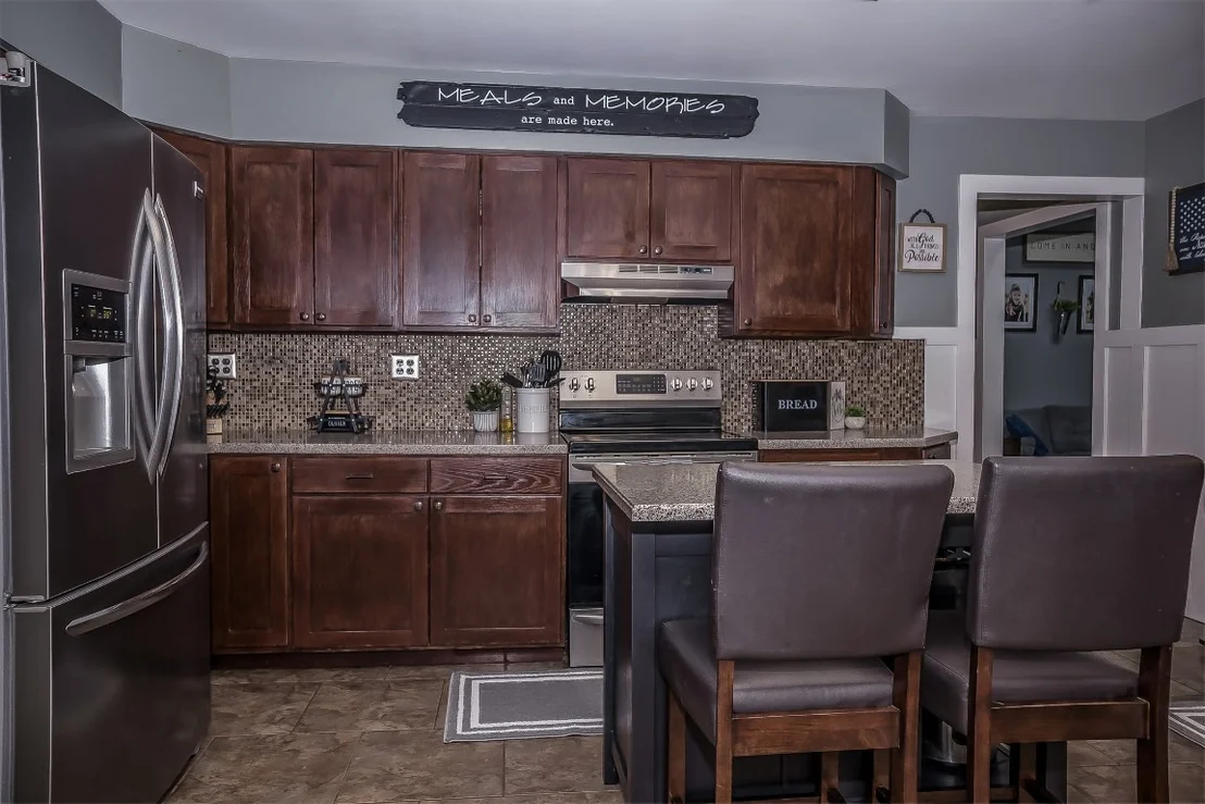 Photo of 283 Ahern Road
