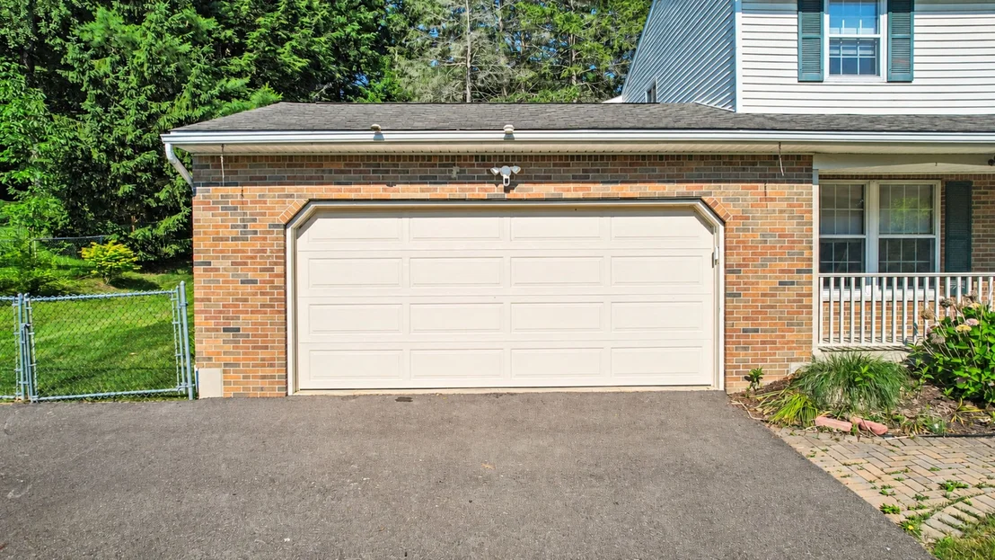 Photo of 1105 Elton Drive