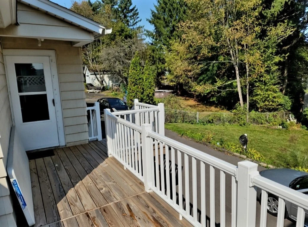 Photo of 128 Iris Drive
