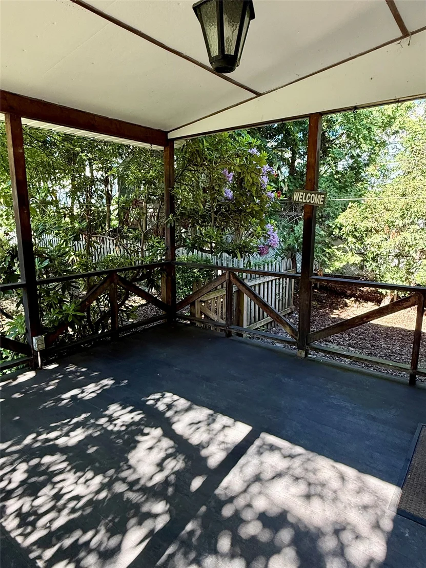 Photo of 232 Riverside Drive