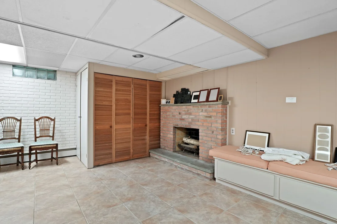 Photo of 600 Valley View Drive