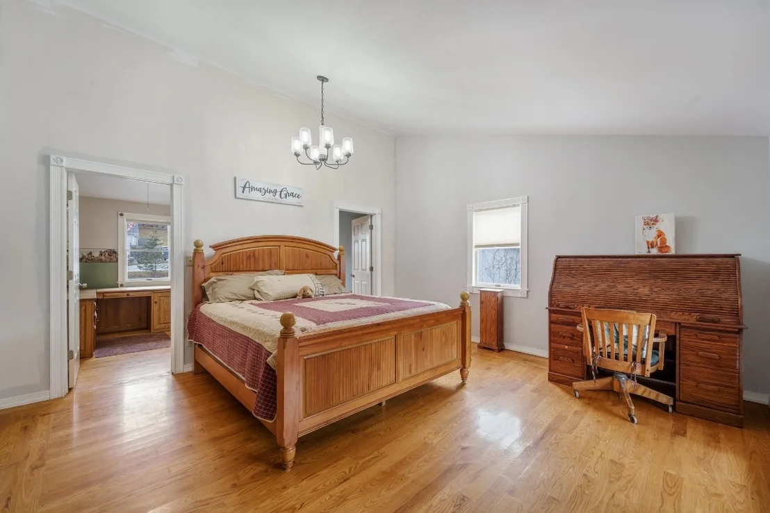 Photo of 592 Frank Hyde Road