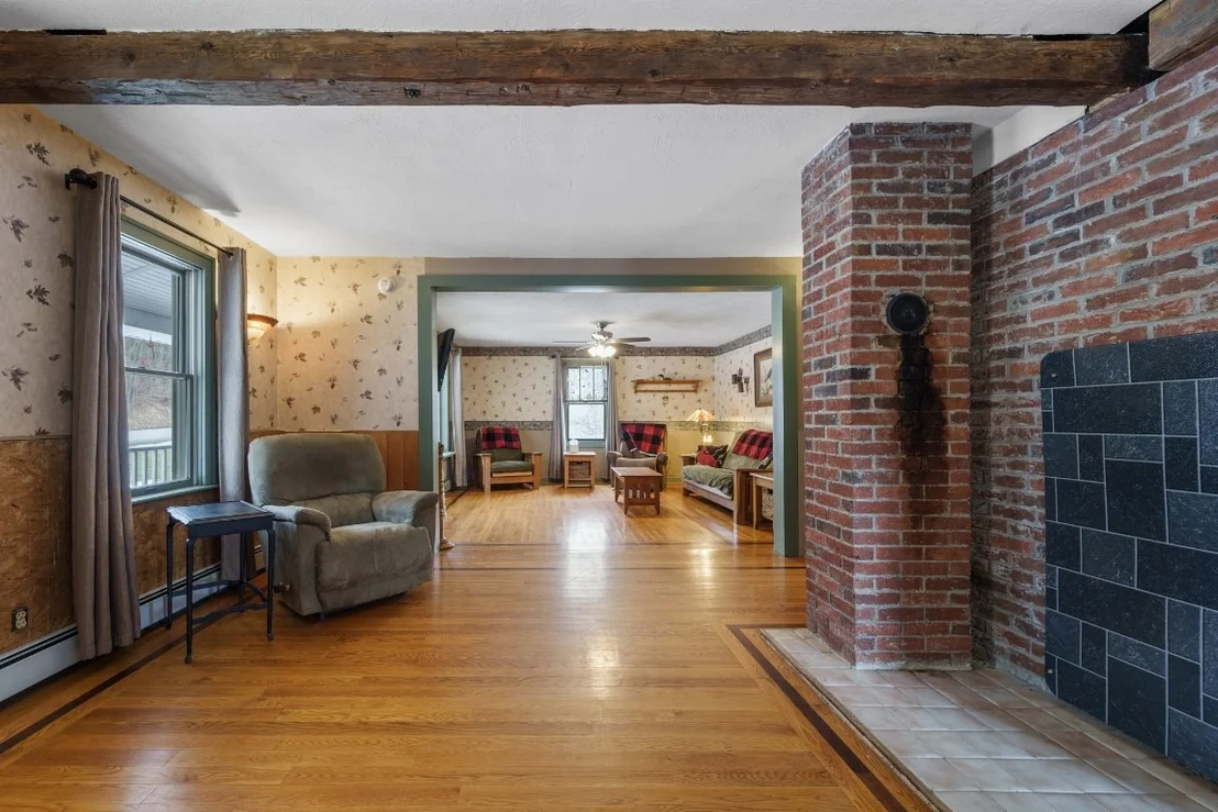Photo of 592 Frank Hyde Road
