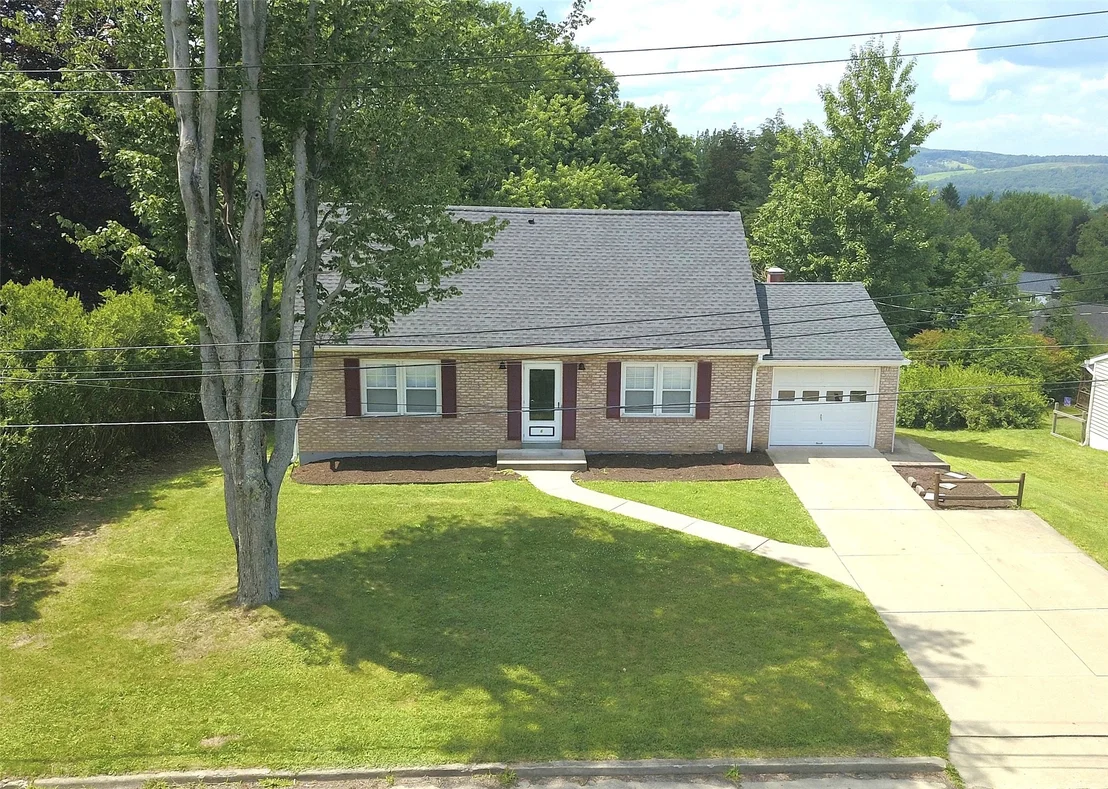 Photo of 6 Sunset Terrace