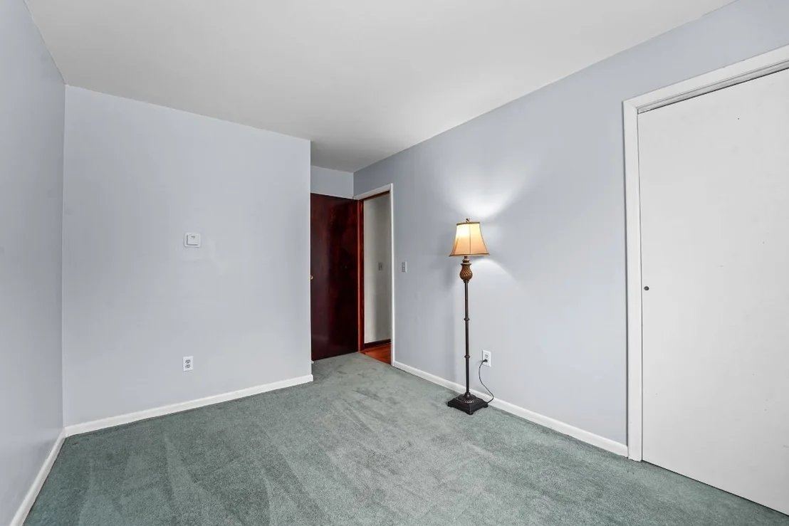 Photo of 35 Howe Road