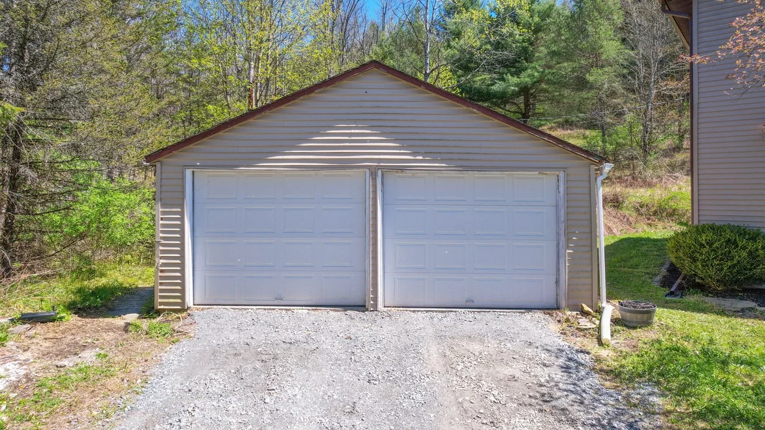 Photo of 424 Edson Road