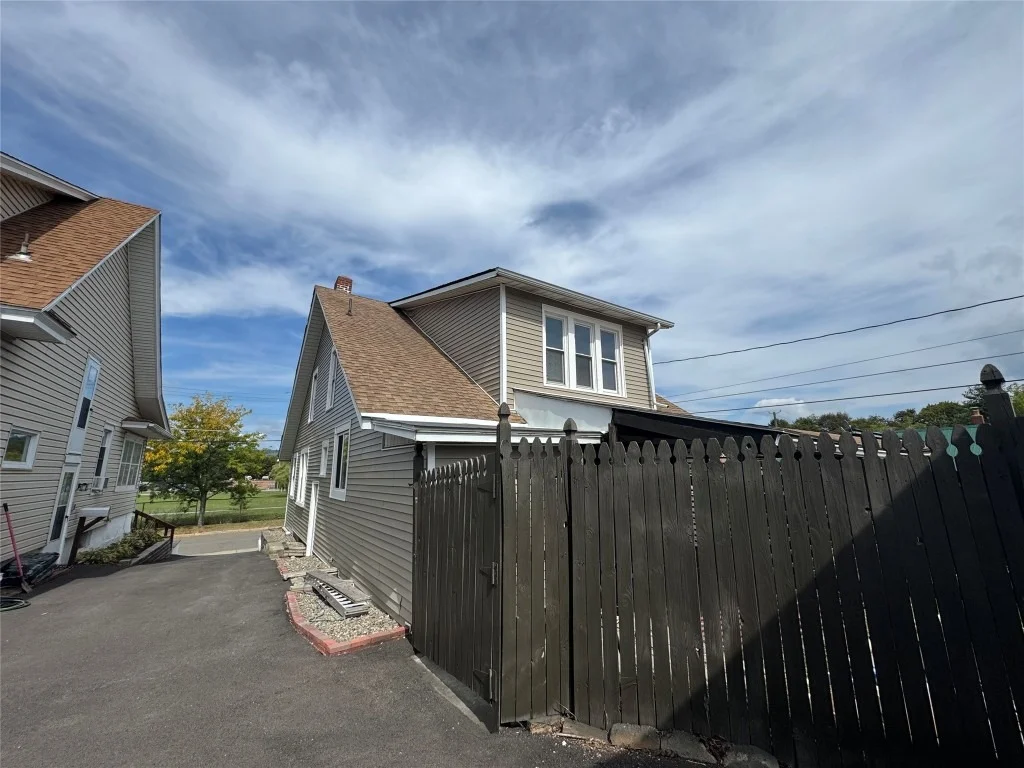 Photo of 66 Sergeant Street