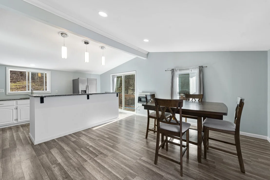 Photo of 424 Edson Road