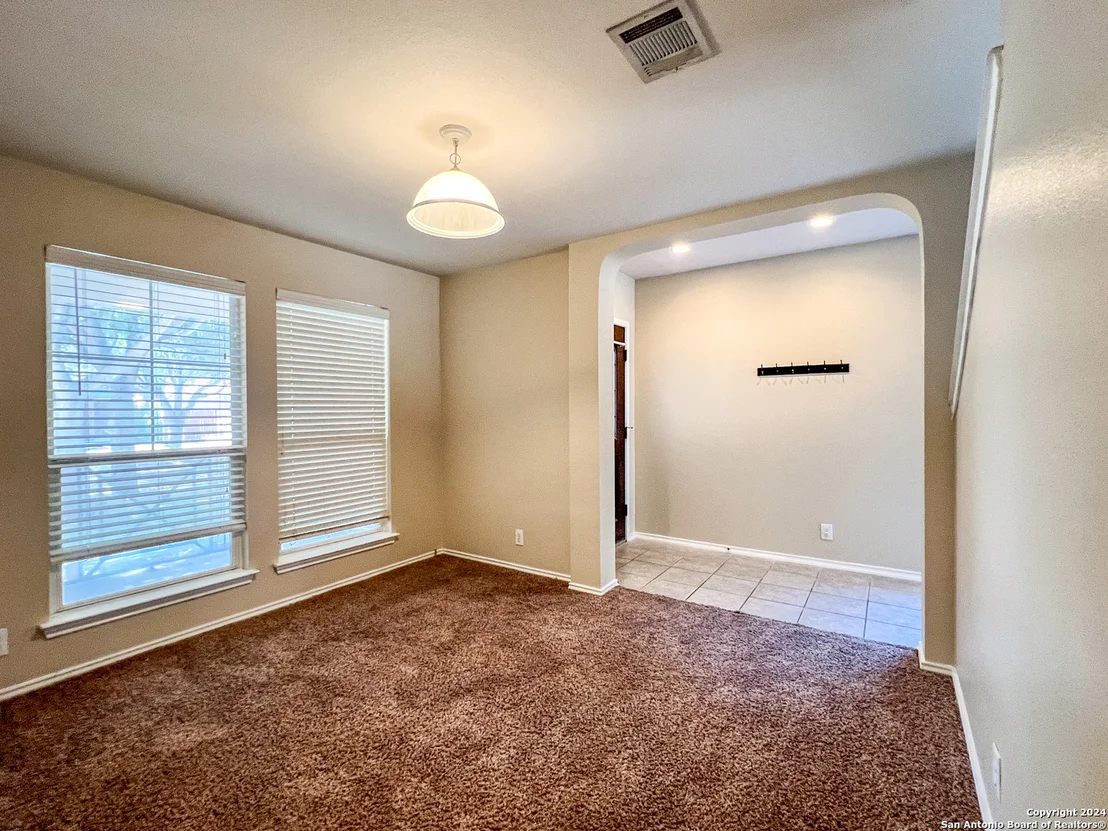 Photo of 224 EAGLE PASS DR
