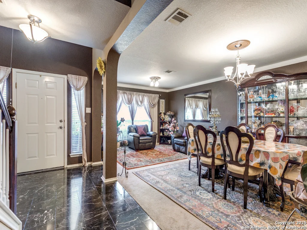 Photo of 10702 Diamond Rock