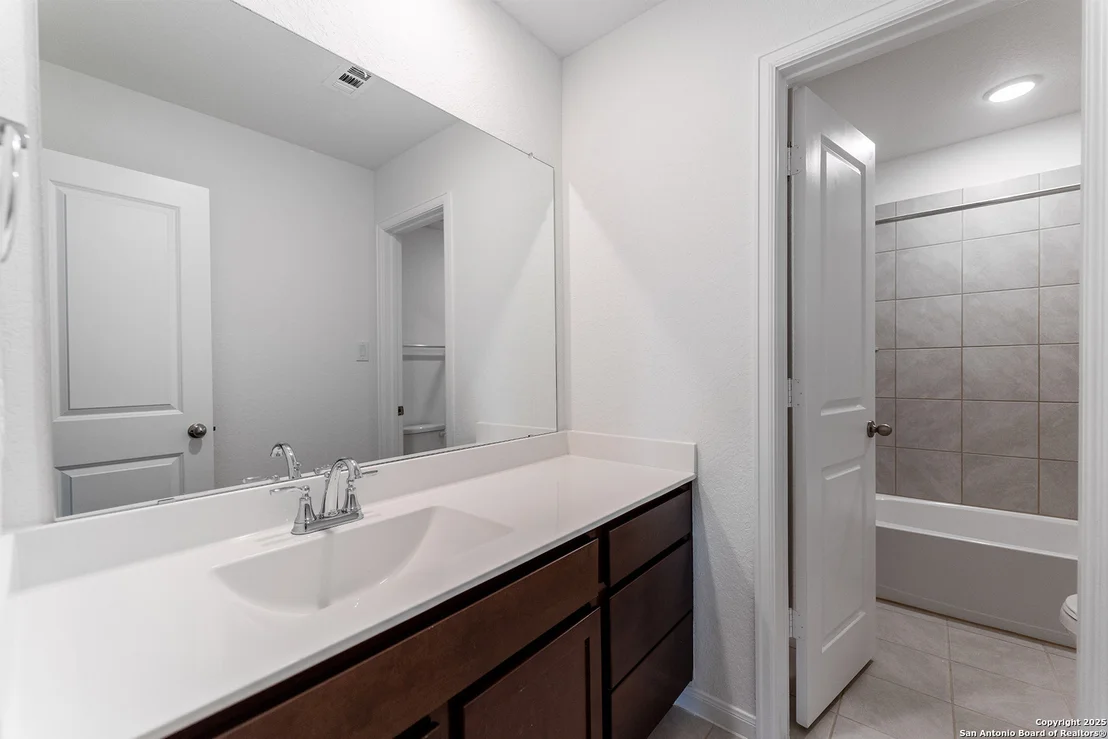 Photo of 1357 Meester Drive