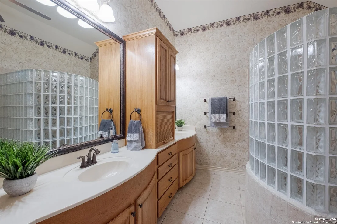 Photo of 15271 Chinquapin