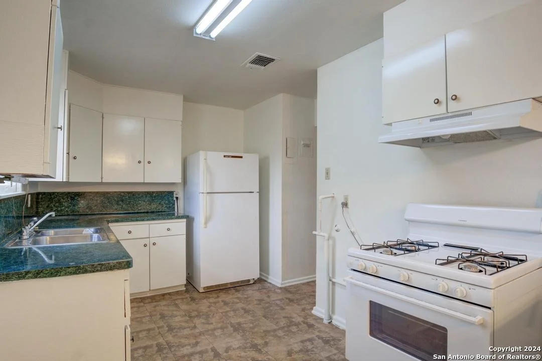 Photo of 375 Nash Blvd