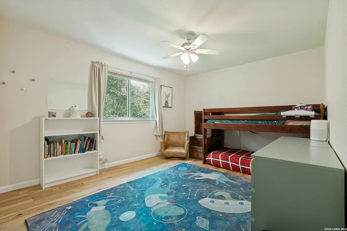 Photo of 18019 SUMMER KNOLL