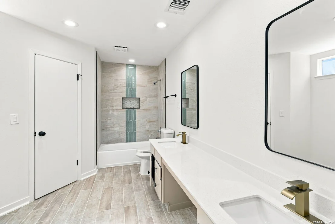 Photo of 10064 Spruce Ridge