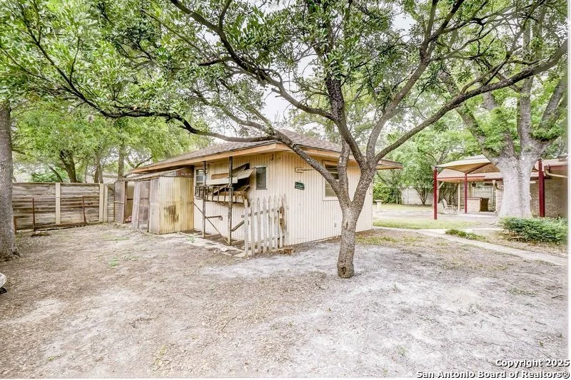 Photo of 501 Balfour
