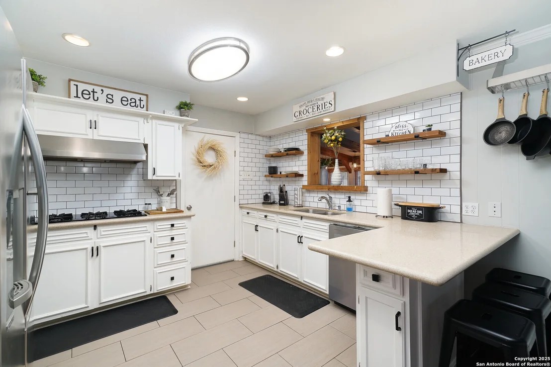 Photo of 311 Redcliff