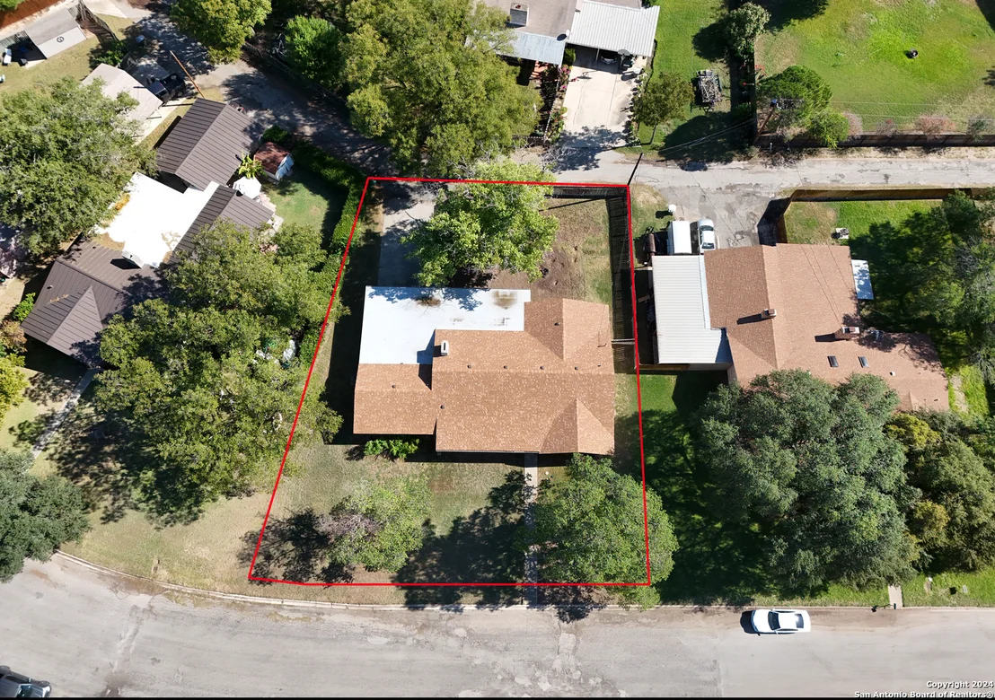 Photo of 5 DONNA DR