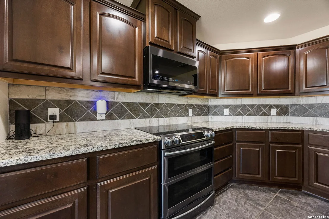 Photo of 149 LAKEVIEW CIR