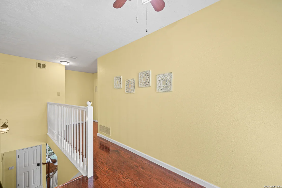 Photo of 15607 Heimer Rd