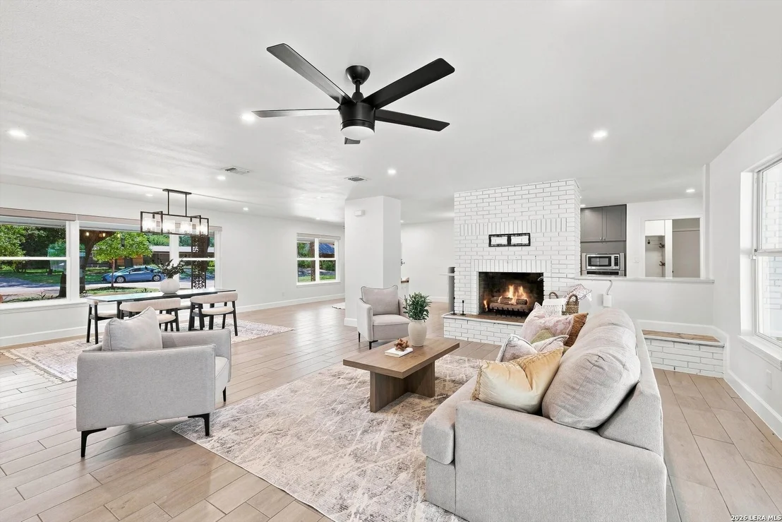 Photo of 217 Gardenview