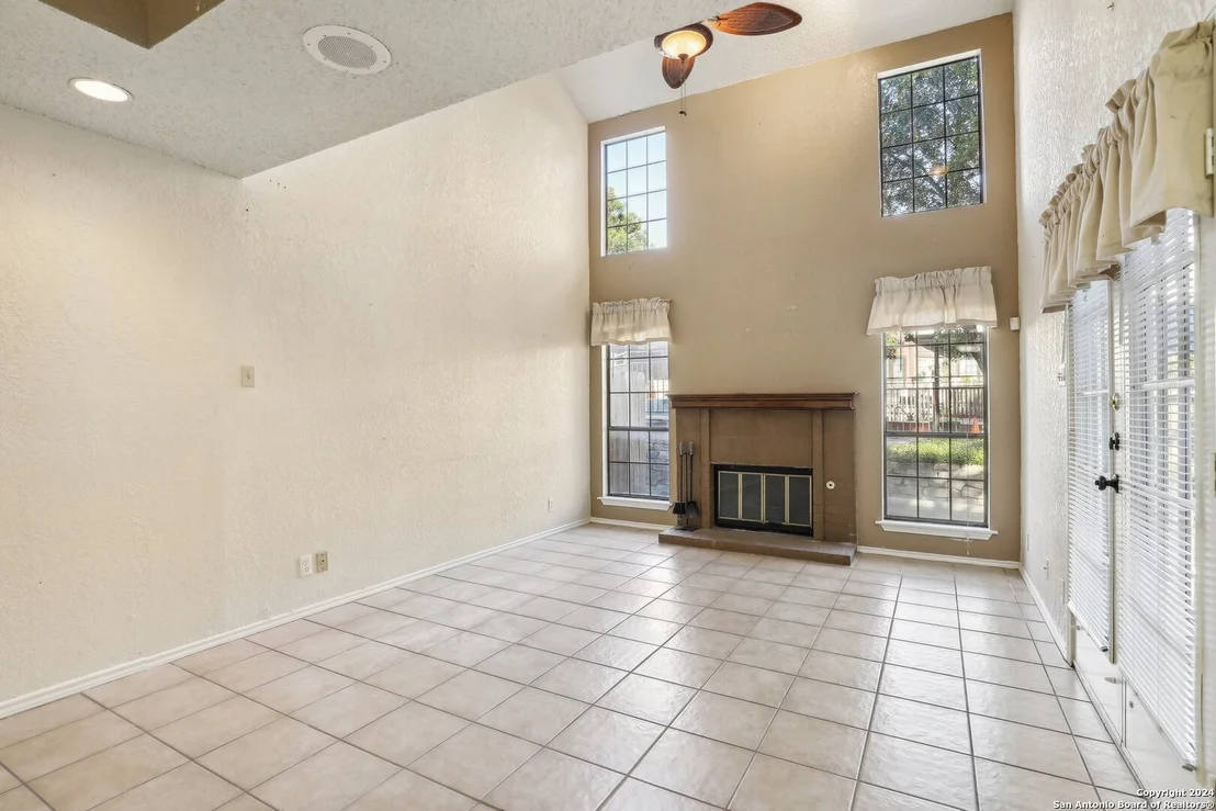 Photo of Unit 259 at 8633 DATAPOINT DR