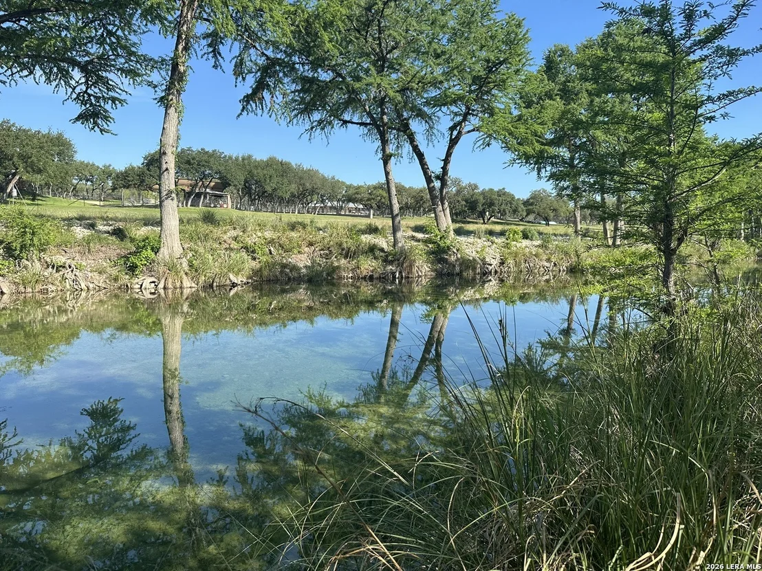 Photo of 261 River Dr