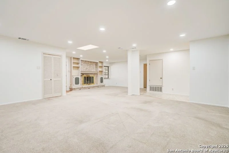 Photo of 501 Balfour