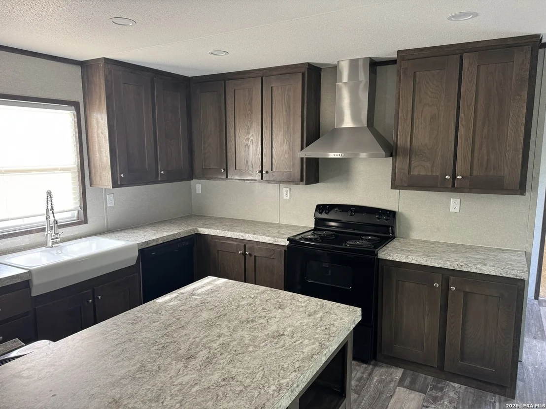Photo of 467 DUKE RD
