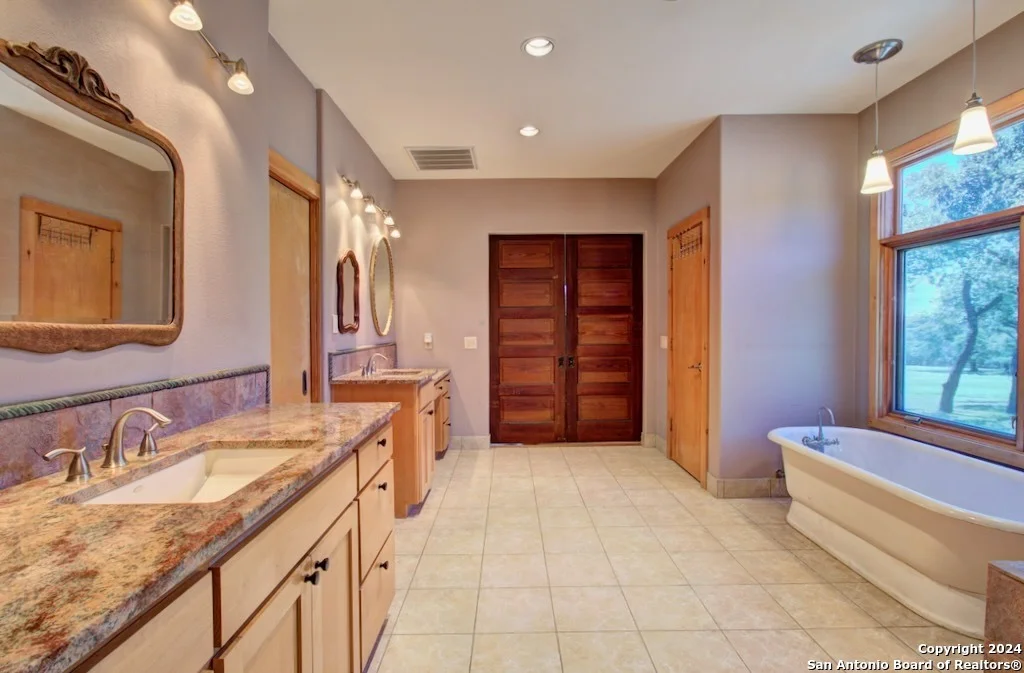 Photo of 555 CROOKED OAK DR